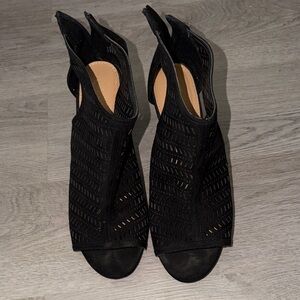 Elegant Black Women's Shoes